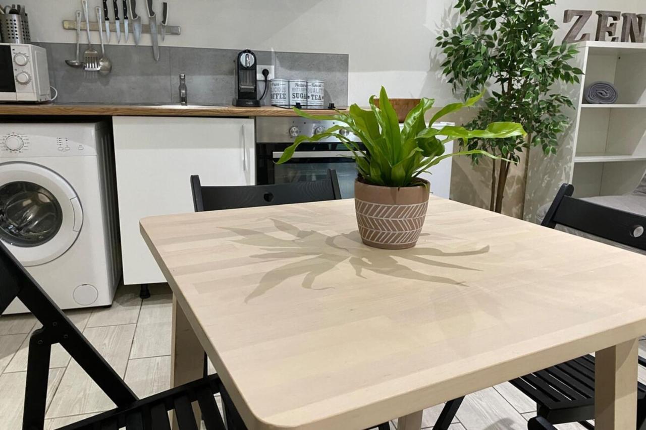 Appartement Le ZenTerrasse en villeWifi-Netflix-Calme à Marseille Extérieur photo